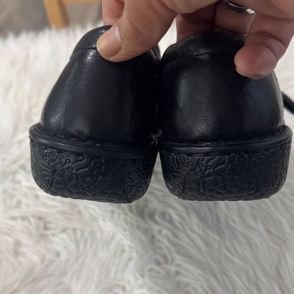 Spring Step Black Leather Moccasins - Picture 3 of 10